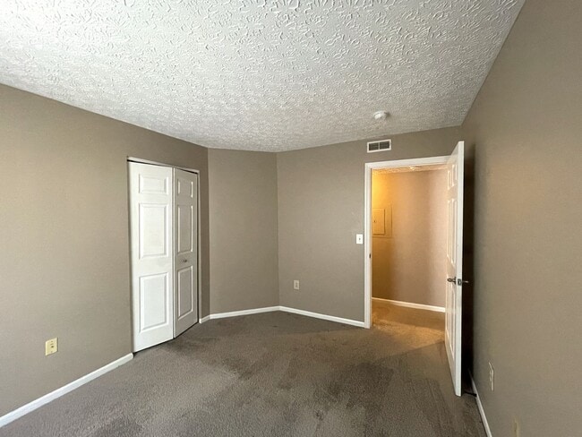Building Photo - 5604 Cypress Chase