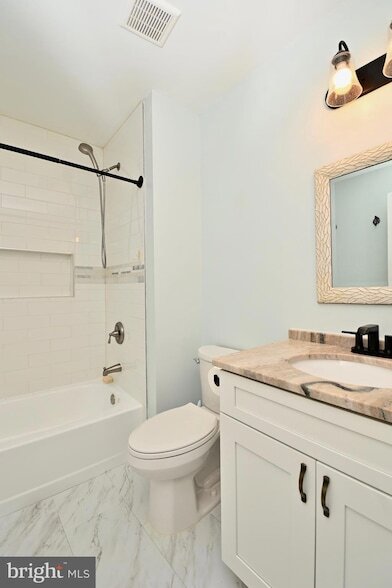 Building Photo - 6431 Forest Rd