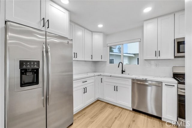 Building Photo - 3036 Coolidge Ave