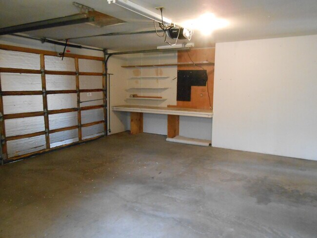 Building Photo - 61360 Keelally Ct