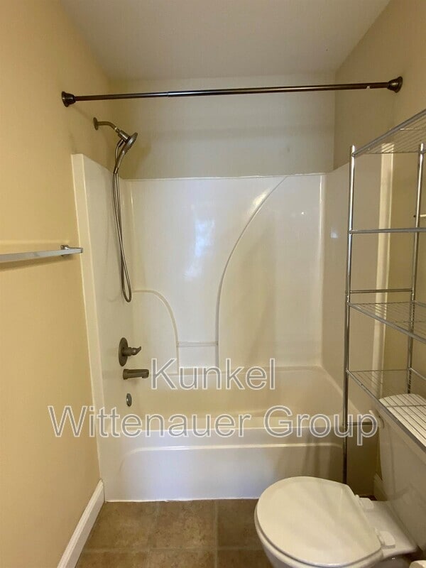 Building Photo - 3336 Berwin Green Dr