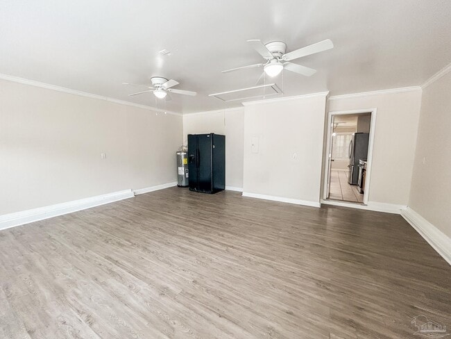 Building Photo - 5915 N Bay Point Dr