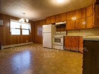 Building Photo - 110 S 4th Ave W