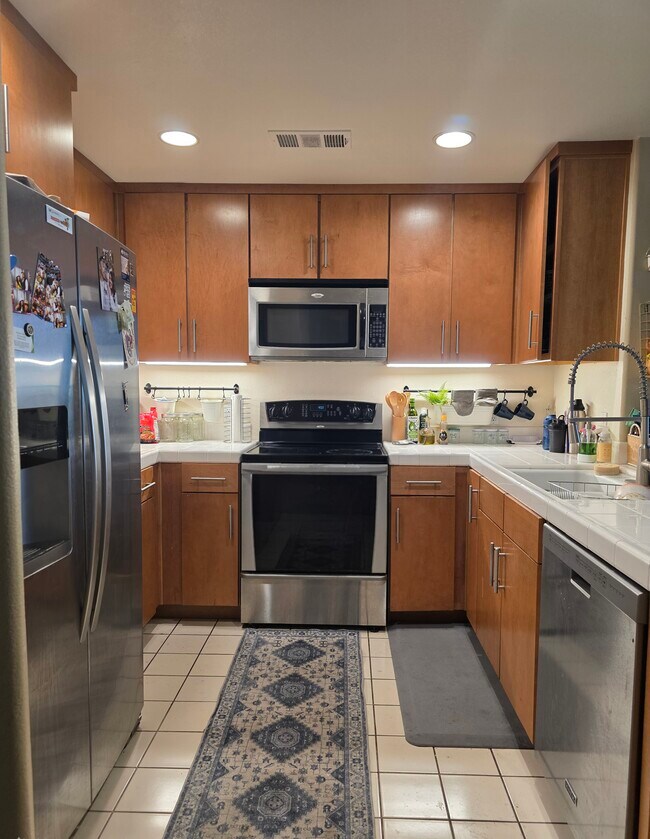Building Photo - 2988 Grassina St