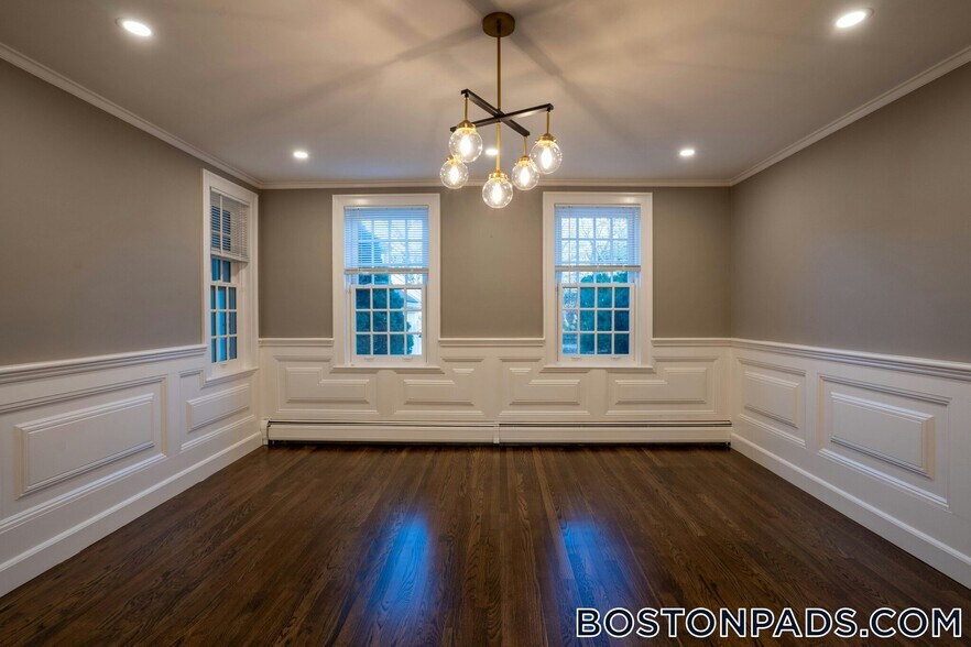 Building Photo - 40 Puddingstone Ln