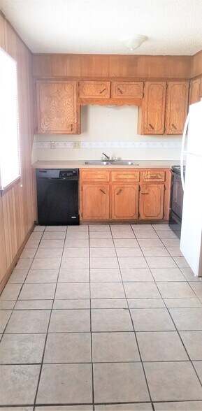 Primary Photo - 607 N 20th St