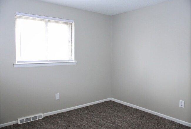 Building Photo - 2755 Glenbriar St