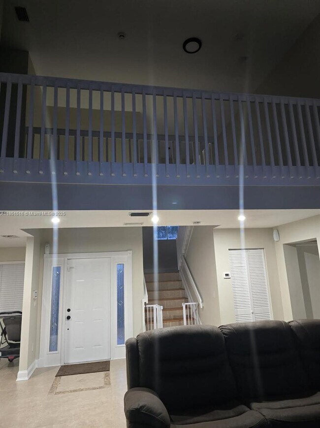 Building Photo - 17130 SW 153rd Ct