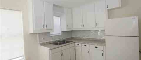 Building Photo - 2927 S Staples St