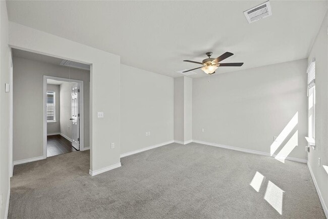 Building Photo - 11808 Coyote Call Way