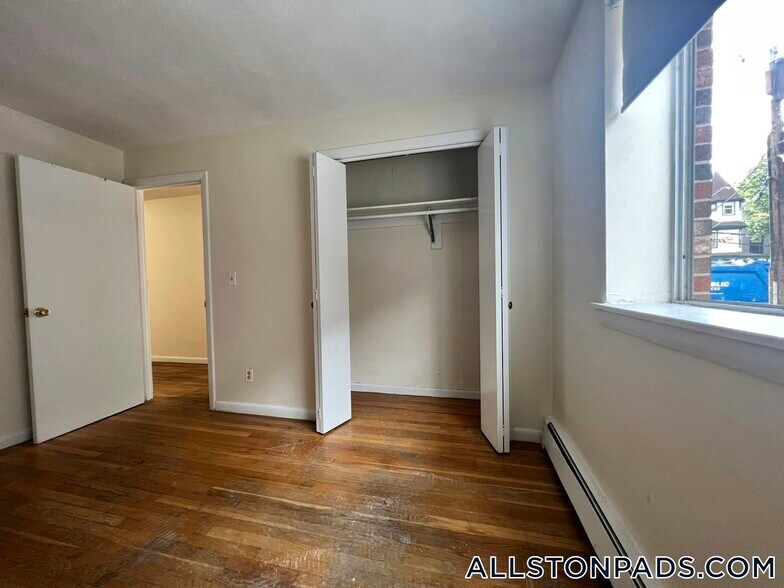 Building Photo - 88 Gardner St