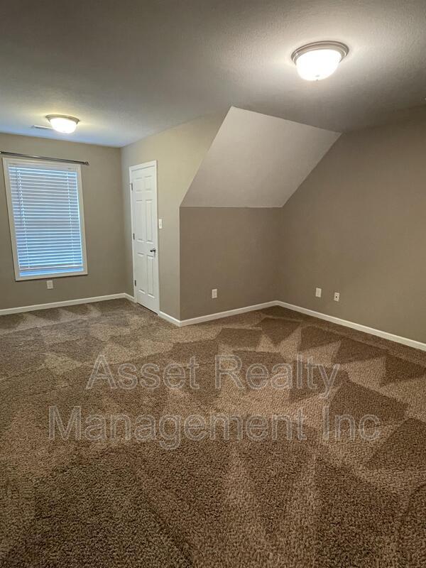 Building Photo - 8107 Cambridge Reserve Dr