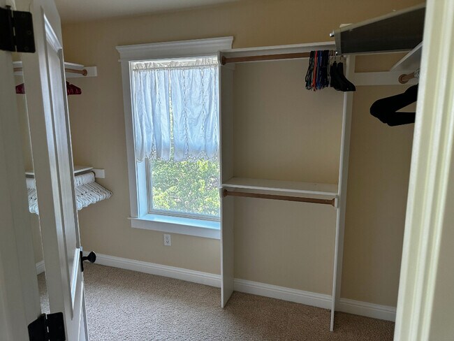 Building Photo - 449 Park Ridge Pl