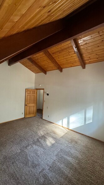 Building Photo - 2012 Symonds Dr