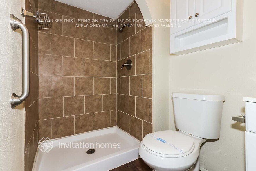 Building Photo - 3811 Coltwood Dr