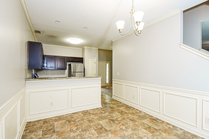 Building Photo - 338 Camellia Way