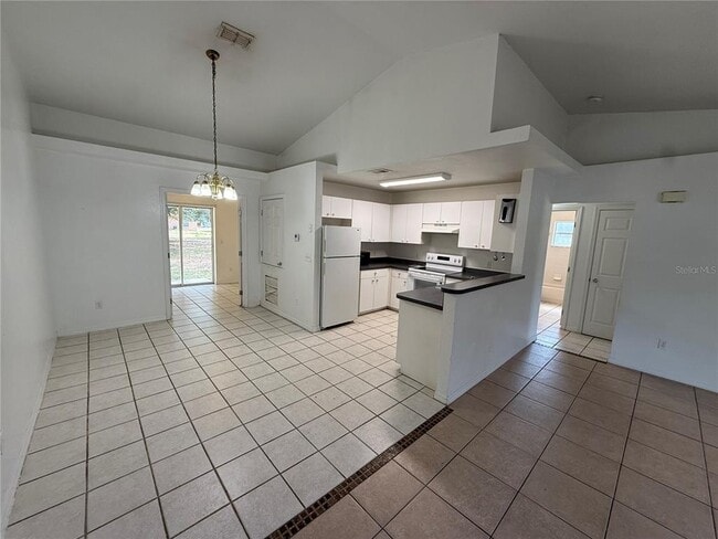 Building Photo - 9515 SW 31st Ct