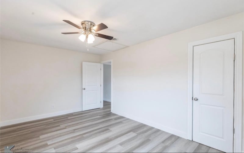 Building Photo - 1433 Park Ave