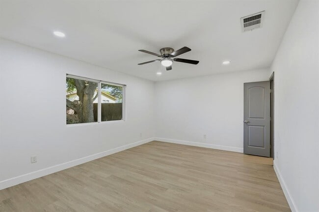 Building Photo - 11104 Ptarmigan Dr