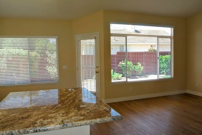Building Photo - 4Bed/2Bath one story home in Oceanside~ Ca...