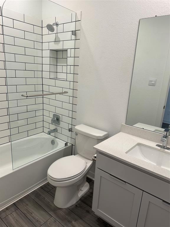 Building Photo - 14007 Vly Crk Ct