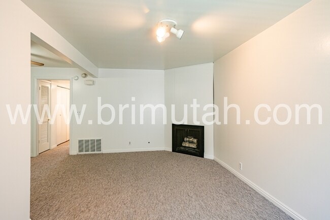 Building Photo - 1418-1426-1426 S 1100 E