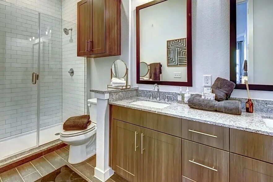 Building Photo - 221 W Lancaster Ave