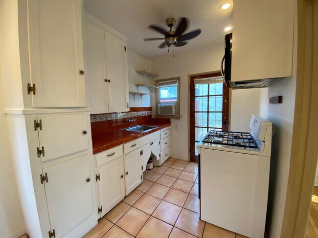 Building Photo - Park Blvd