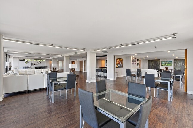 Building Photo - 3390 S Ocean Blvd