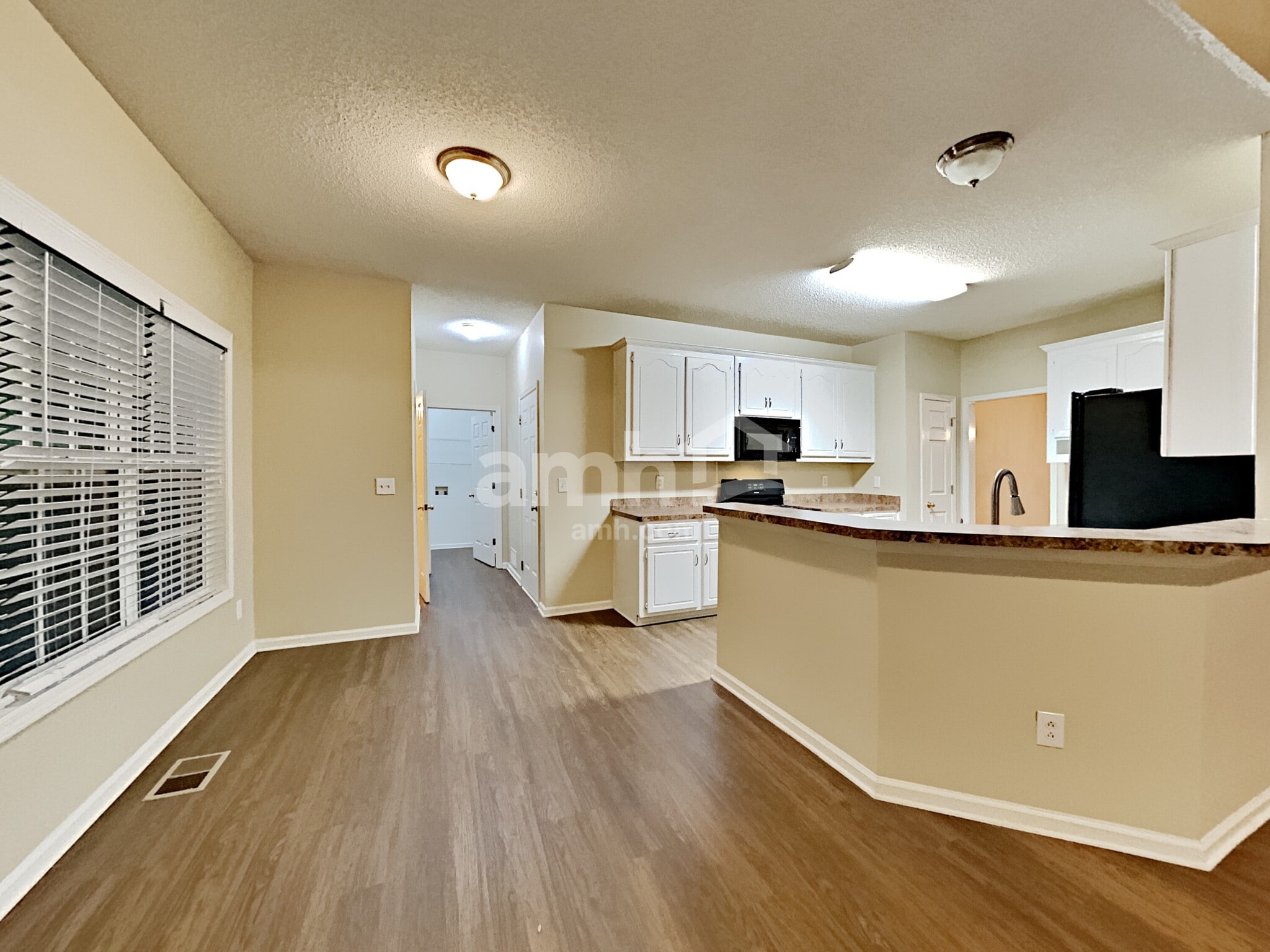 Building Photo - 2046 Township Dr