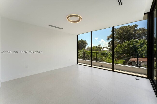 Building Photo - 3310 Elizabeth St