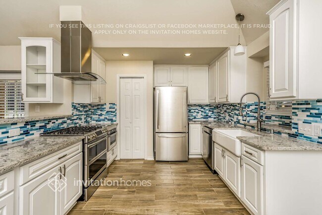 Building Photo - 8081 Durham Dr