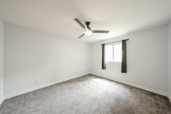 Building Photo - 1340 N Recker Rd