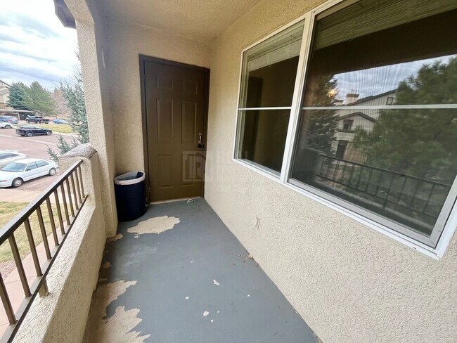 Building Photo - 3928 Riviera Grove