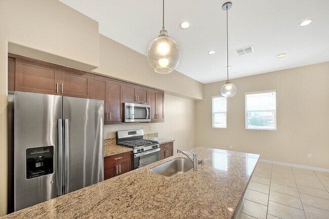Building Photo - 741 Sawyer Pl