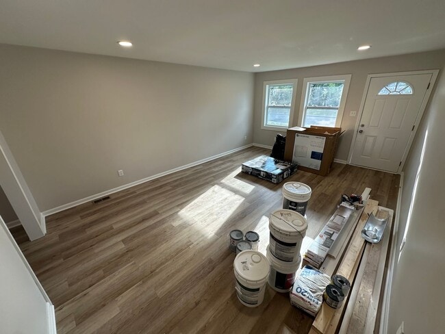 Building Photo - 116 N Tarver Ave