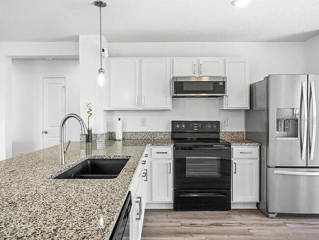 Building Photo - 212 Miles Ct