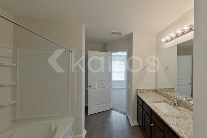 Building Photo - 103 St Matthew Wy