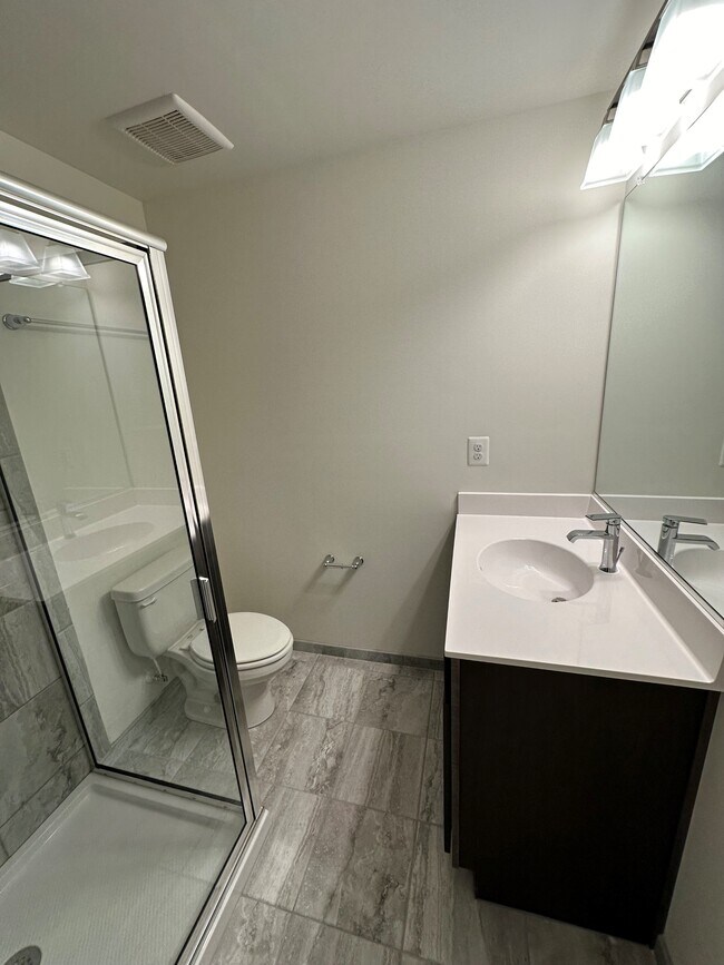 Building Photo - 1104 Thomas Trl