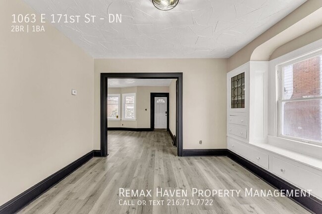 Building Photo - 1063 E 171st St