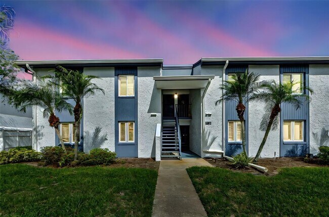 Building Photo - 146 Cypress Ln
