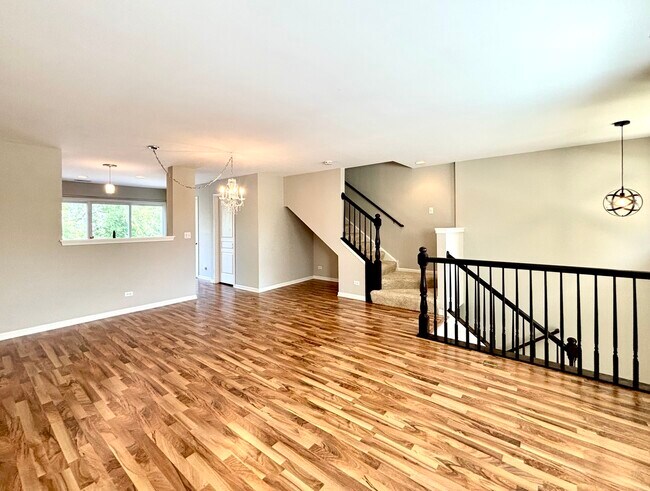 Building Photo - 1634 Windward Dr
