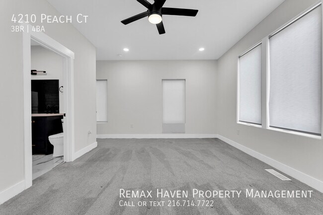 Building Photo - 4210 Peach Ct
