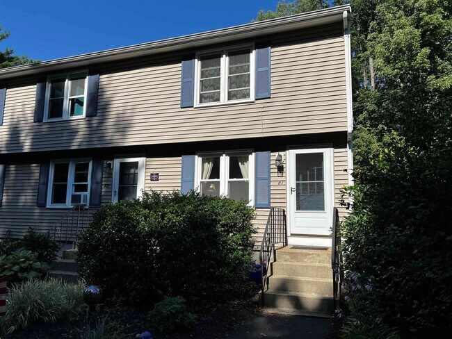 Primary Photo - 25 Hampton Rd