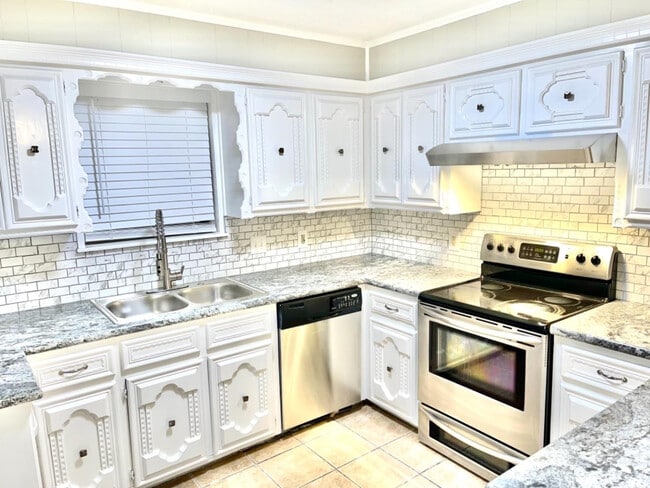 Building Photo - 4601 76th St