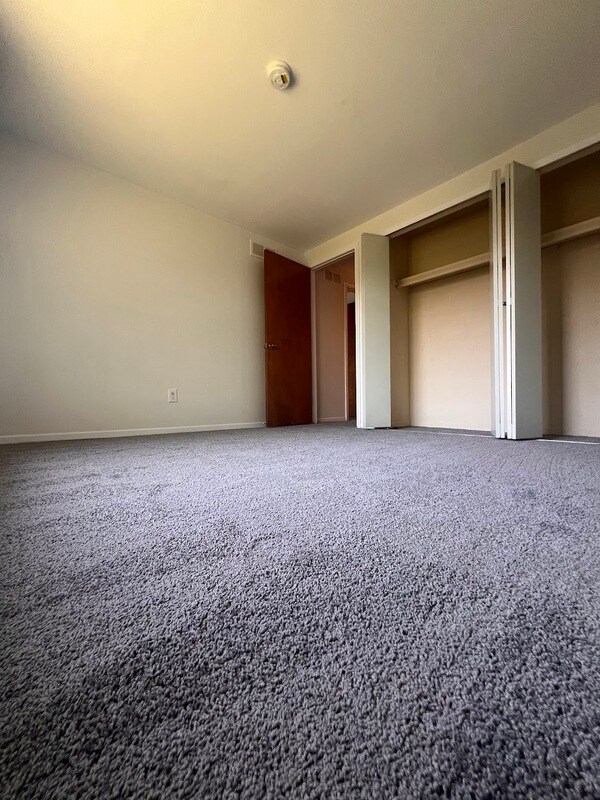 Building Photo - 26716 Summerdale Dr