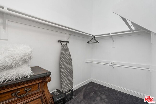 Building Photo - 11834 Pacific Coast Hwy