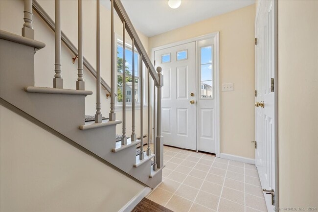 Building Photo - 257 Seaside Ave