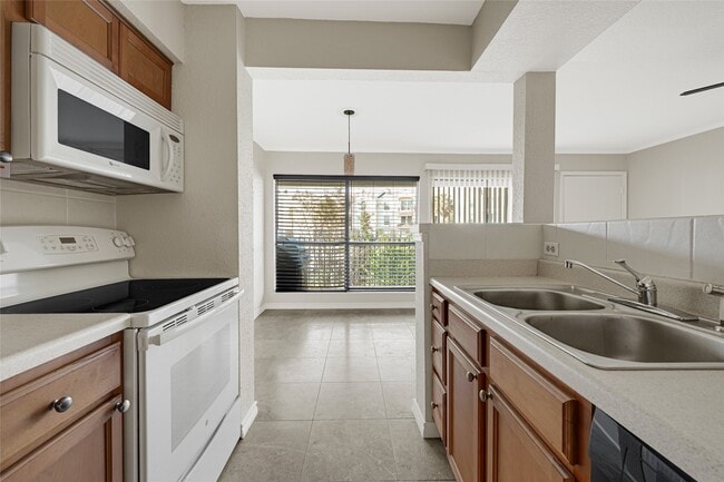 Building Photo - 4011 NASA Road 1