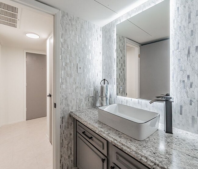 Building Photo - 5300 Keller Springs Rd